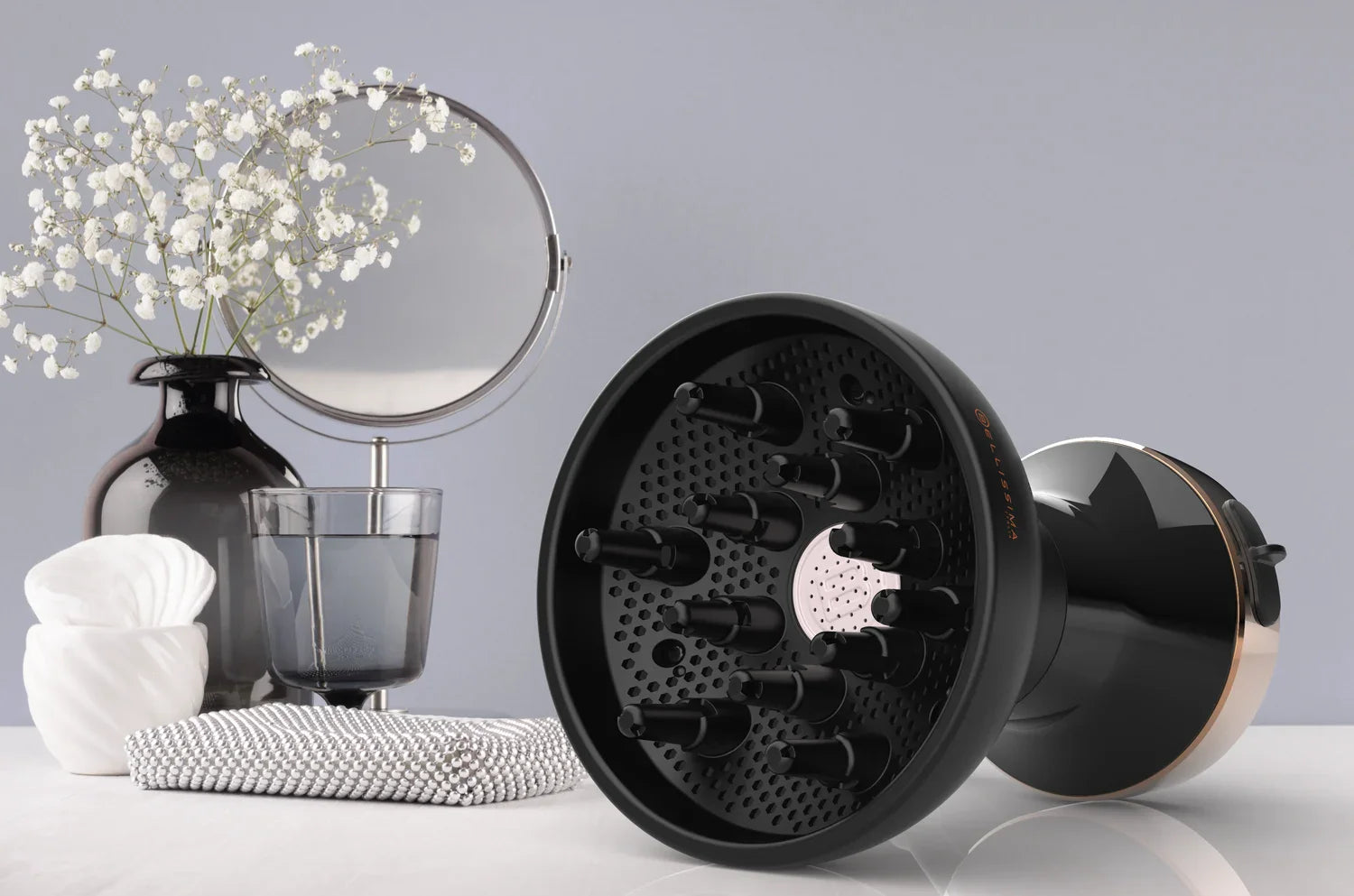 Hair dryer and diffuser: differences and similarities