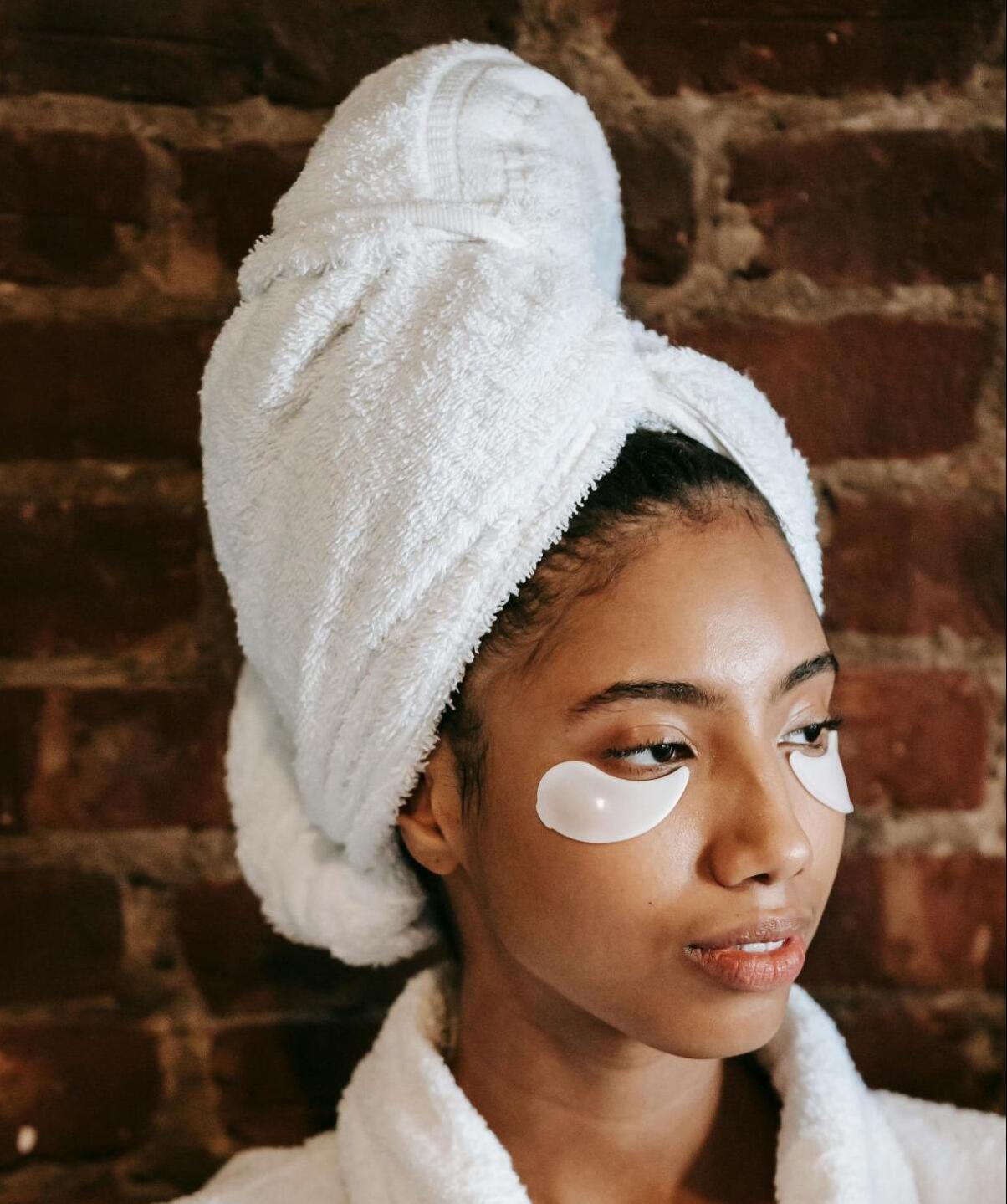 Scalp Steaming: Benefits, How It Works & How to Do It Safely