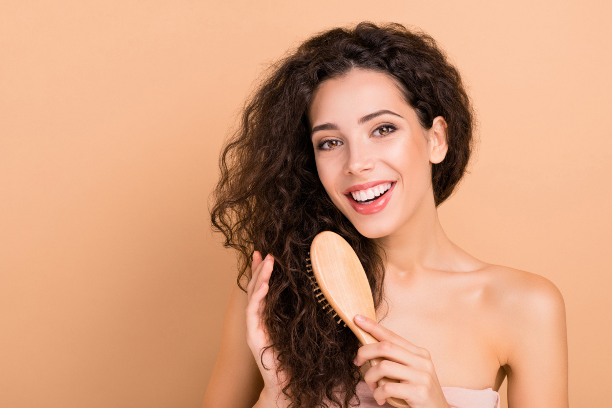 Curly hair or wavy hair: all differences explained