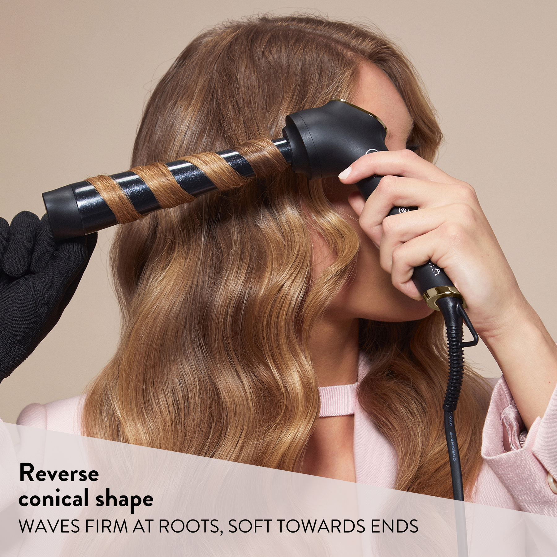 The Bellissima Italia Glam Waves Hair Wand has a reverse conical shape